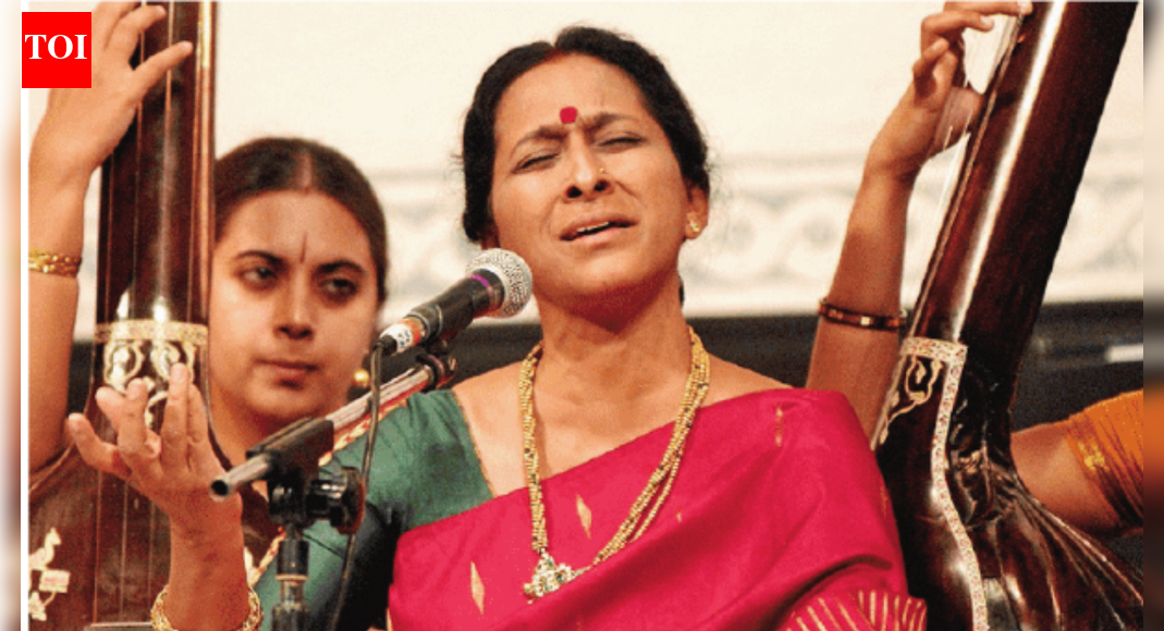 <div>How a program helped Bombay Jayashri re-learn how to stand, walk & sing... virtually</div>