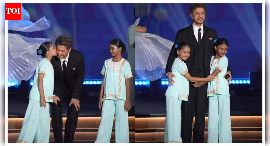 Shah Rukh Khan’s cute moment with his young fans from the Global Peace Honours 2025 stage goes viral - Watch