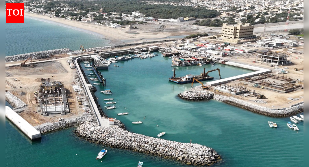 Oman to unveil RO1.4 billion in national projects marking 55th National Day