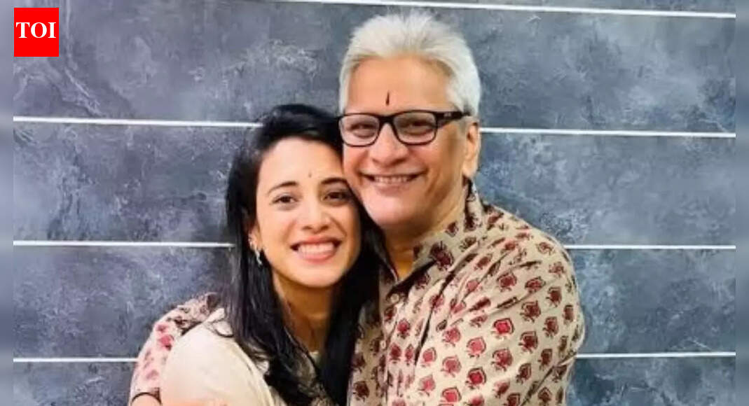 Smriti Mandhana's wedding postponed after father hospitalised: What’s the new date?