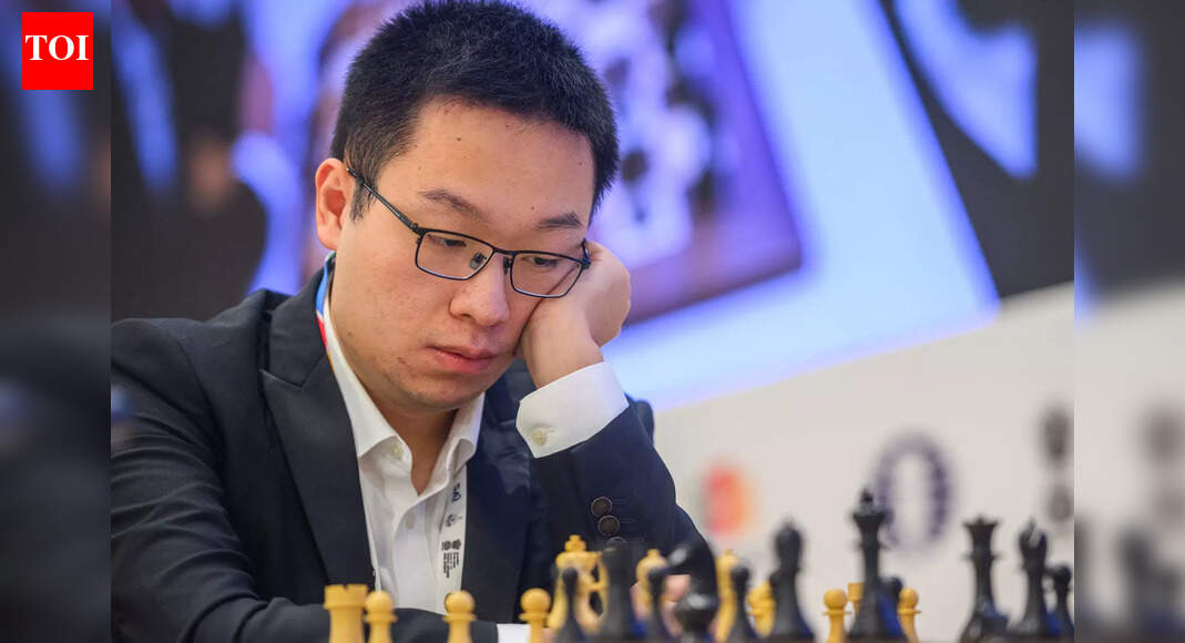 Maybe Esipenko was tired and blundered: Yi