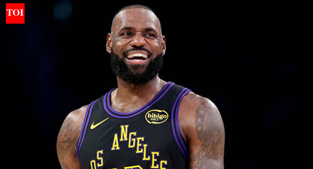 “Cover up, King!”- Fans go berserk as LeBron James nearly exposes himself in locker room after towel slip video explodes online