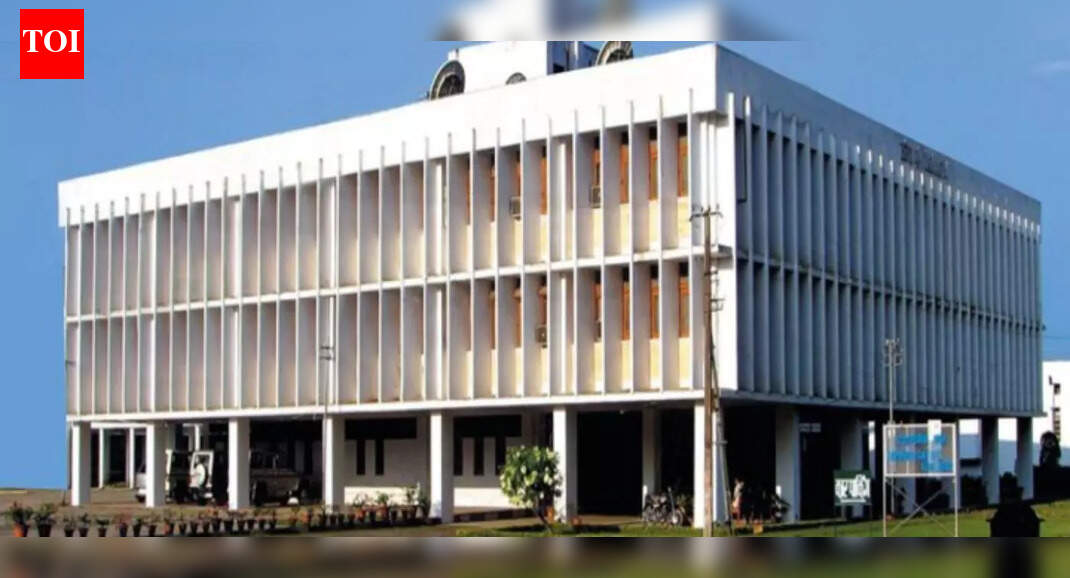 Four workers injured as acid bottle explodes at RPCAU in Samastipur