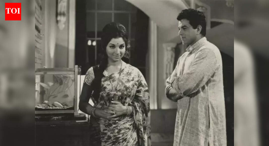 Dharmendra, the star everybody loved, passes away