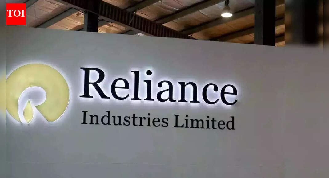 Reliance bull run: RIL adds Rs 4.4 lakh crore in 2025 as telecom and O2C fire together; Should you buy or sell? Here's what experts say