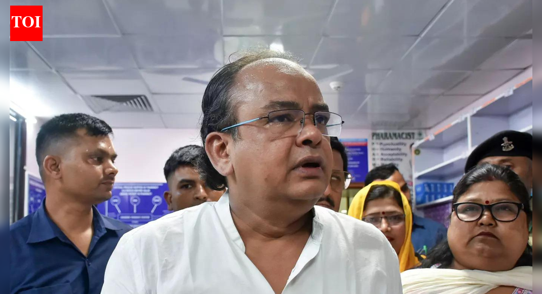 Jharkhand minister faces flak over ‘lock up BLOs’ call, EC seeks report