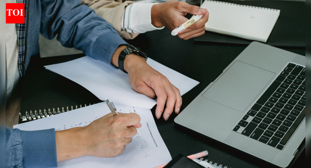 CAT 2025: IIM professor shares toppers’ blueprint to ace the Reading Comprehension section