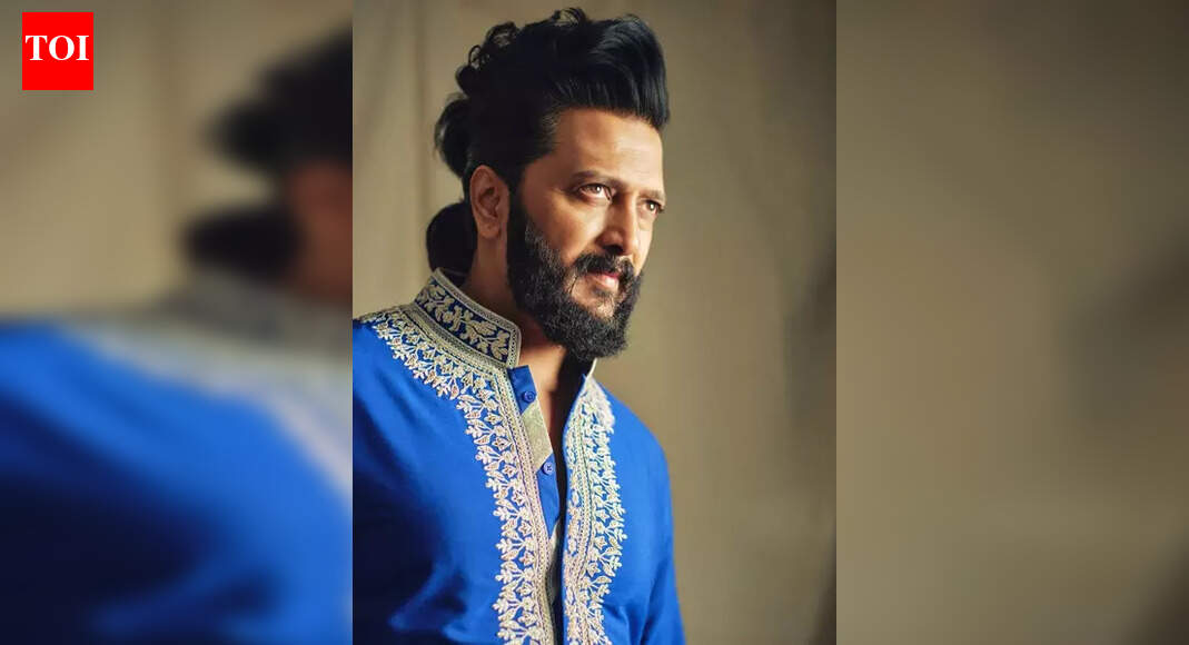 Riteish Deshmukh remembers Dharmendra; Hails his golden heart and stardom, Says his legacy is eternal