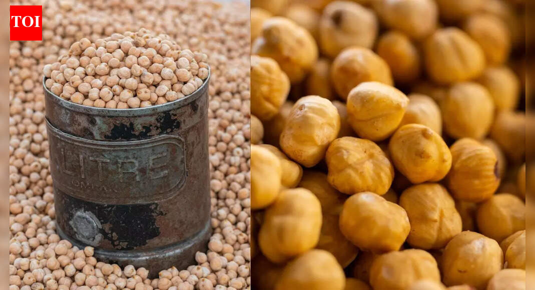 Are you eating chemical-coated chana (chickpeas)? Here’s how you can check the purity of chana at home?