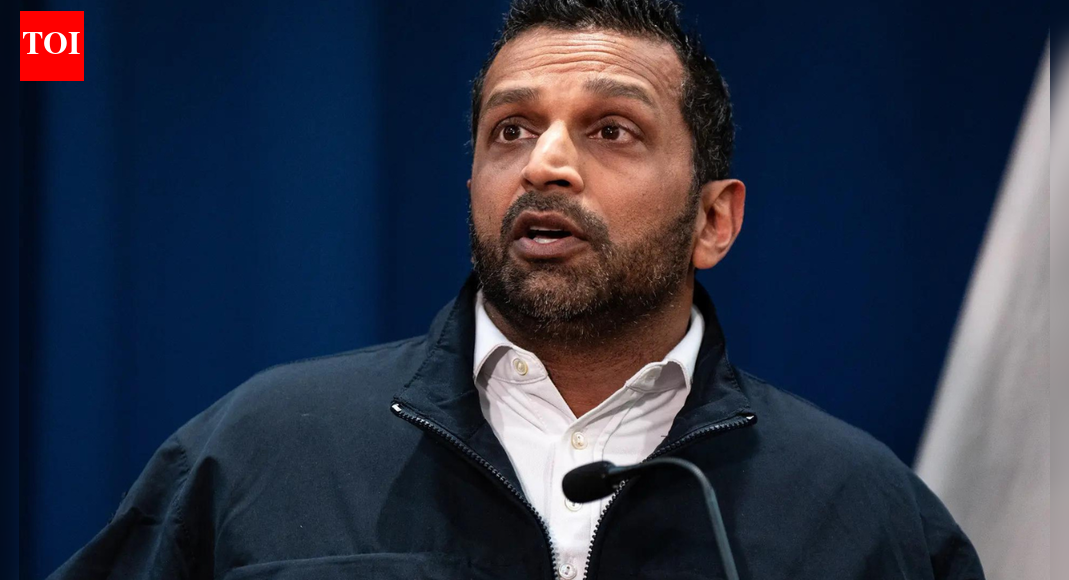 <div>New Zealand officials had to destroy Kash Patel's controverial gifts; toy-inspired guns also illegal</div>