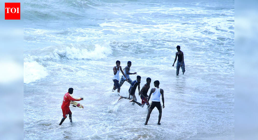 Nine tourists rescued from drowning over weekend