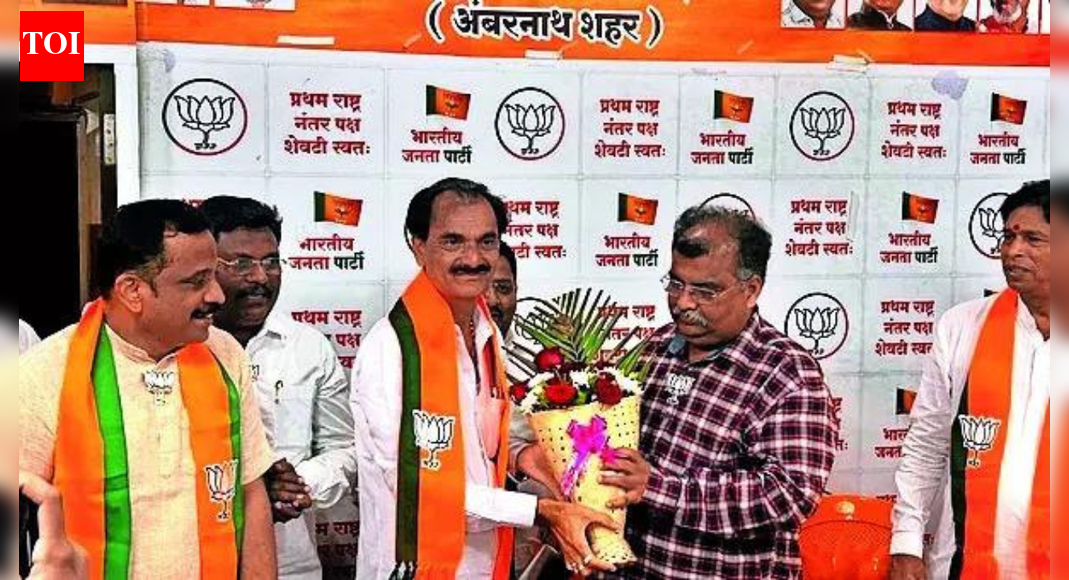 <div>Days after 'no-poaching pact', BJP inducts three more Sena netas</div>