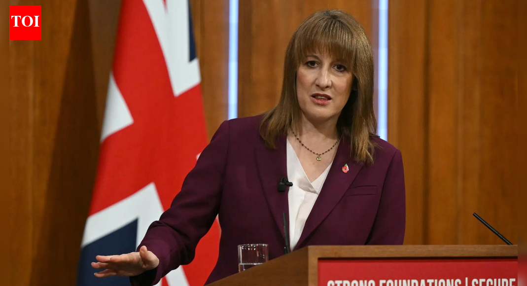 UK wage rise: Minimum pay raised for 2.7 million workers from April