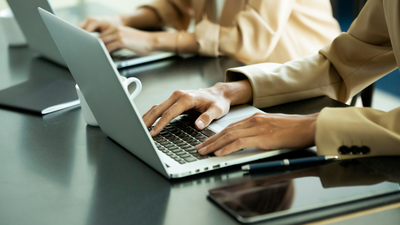  Why over half of Americans are "pretending" to work