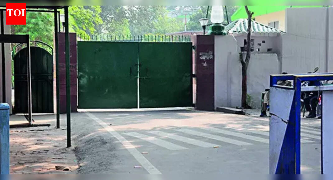 Dera khali nahin kiya jayega: RJD stands firm on Rabri’s bungalow