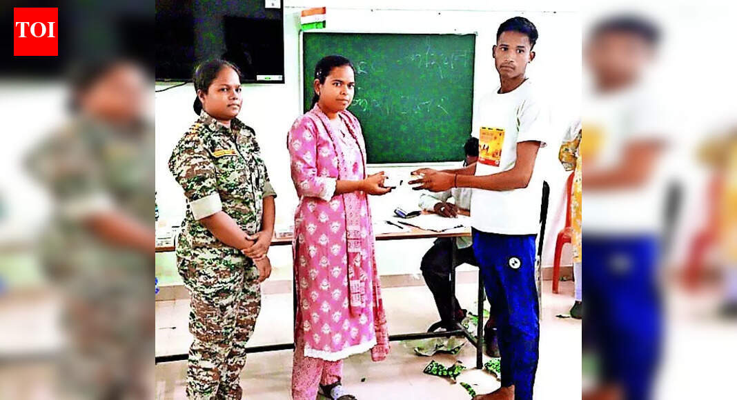 Now, with 5G smartphones, 25 ex-Maoists log into new life in Chhattisgarh