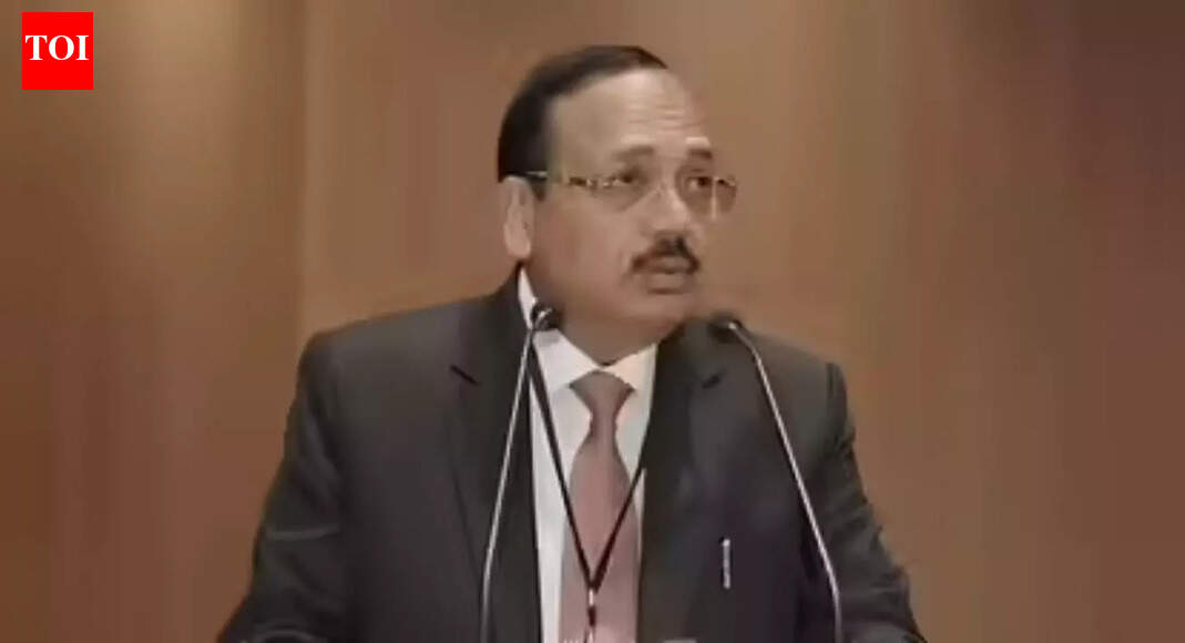 ‘Felt unwell during walk’: CJI Surya Kant echoes Delhi health concerns as pollution halts school classes