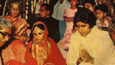 Amitabh Bachchan's parents touched Jaya Bachchan's feet as they welcomed her as 'bahu', it was a tradition; the 'Guddi actress' father said 'Mera toh ghar ujad gaya'