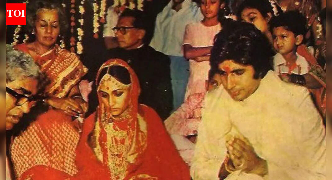 Amitabh Bachchan's parents touched Jaya Bachchan's feet as they welcomed her as 'bahu', it was a tradition; the 'Guddi actress' father said 'Mera toh ghar ujad gaya'