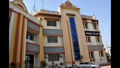 समानता लोकतंत्र का स्तंभ: पूर्व-एसए न्यायाधीश