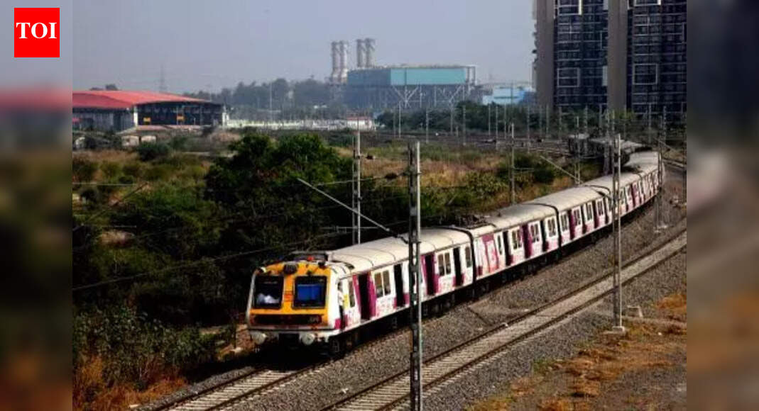 Mumbai news: IRCTC to introduce QR-coded menus on staff uniforms to prevent onboard overcharging