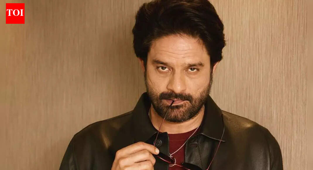 'The Family Man 3' star Jaideep Ahlawat opens up about 'men don't cry' mindset; questions the conditioning