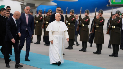 Pope signals interfaith push in his Turkiye visit