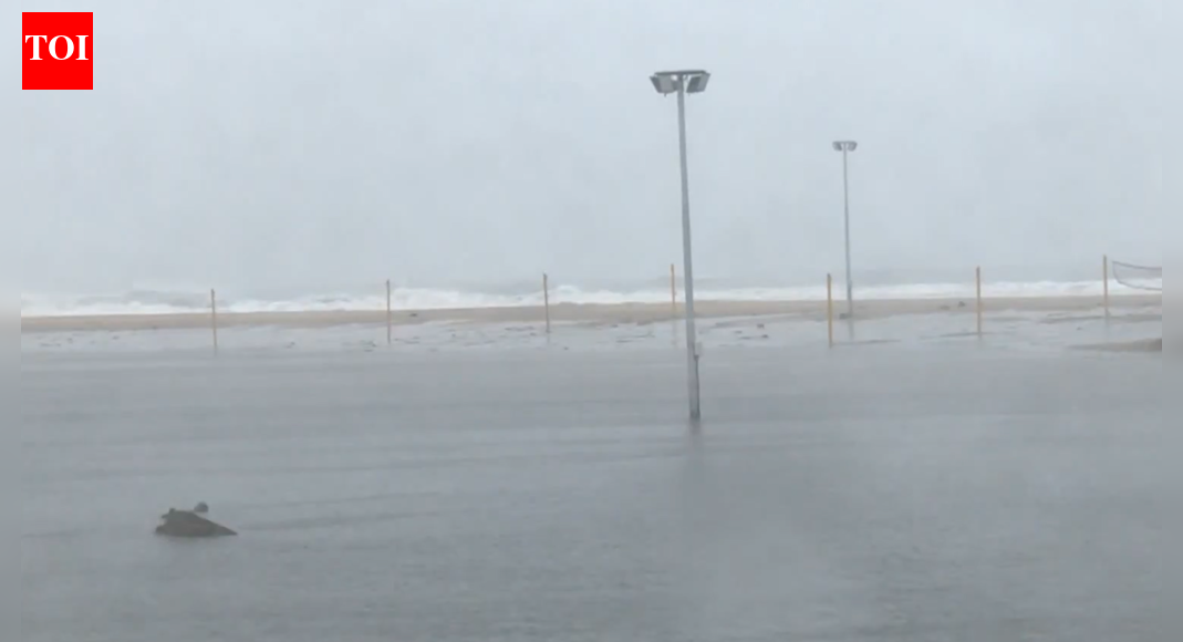 ঘূর্ণিঝড় দিতভাহা, ঘূর্ণিঝড় ঝড় দিত্বহা লাইভ: তামিলনাড়ু জুড়ে এনডিআরএফ দলগুলি একত্রিত হয়েছে; আগামী কয়েক দিনের মধ্যে প্রবল বাতাস, ভারী বৃষ্টি, বিপজ্জনক সমুদ্র পরিস্থিতি প্রত্যাশিত ঘূর্ণিঝড় দিতভাহা, ঘূর্ণিঝড় ঝড় দিত্বহা লাইভ: তামিলনাড়ু জুড়ে এনডিআরএফ দলগুলি একত্রিত হয়েছে; আগামী কয়েক দিনের মধ্যে প্রবল বাতাস, ভারী বৃষ্টি, বিপজ্জনক সমুদ্র পরিস্থিতি প্রত্যাশিত