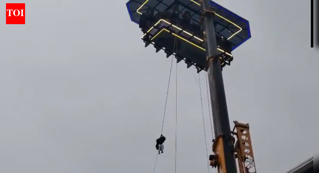 Tourists stuck 120ft up in air: Sky dining goes wrong in Kerala; rescue under way