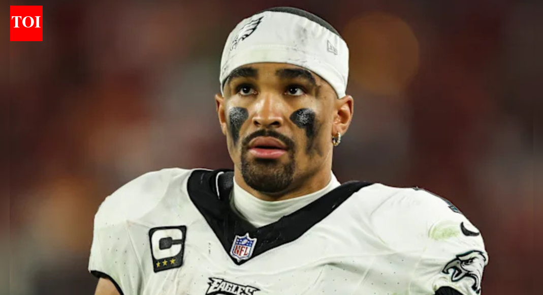 Will Jalen Hurts play against the Chicago Bears today? Latest injury update on the popular Philadelphia Eagles quarterback