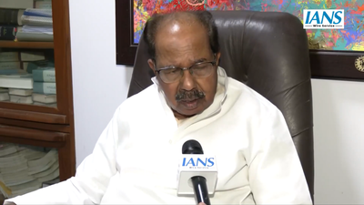 Karnataka CM tussle: Congress veteran Moily breathes fire; blames top brass of being blind