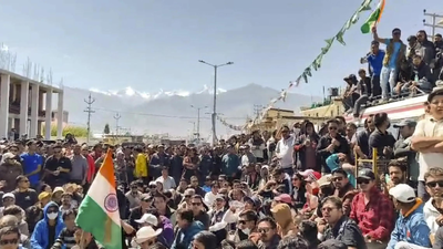 Police fired on Leh protesters without orders, Congress tells probe panel