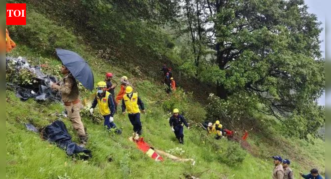 Kedarnath chopper crash: Report reveals pilot's last words - 'Cannot see anything, turning ...'