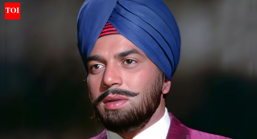 Dharmendra worked on Punjabi films at night without charging any fees, reveals director Anil Sharma: ‘He helped so many people’ | Hindi Movie News – The Times of India