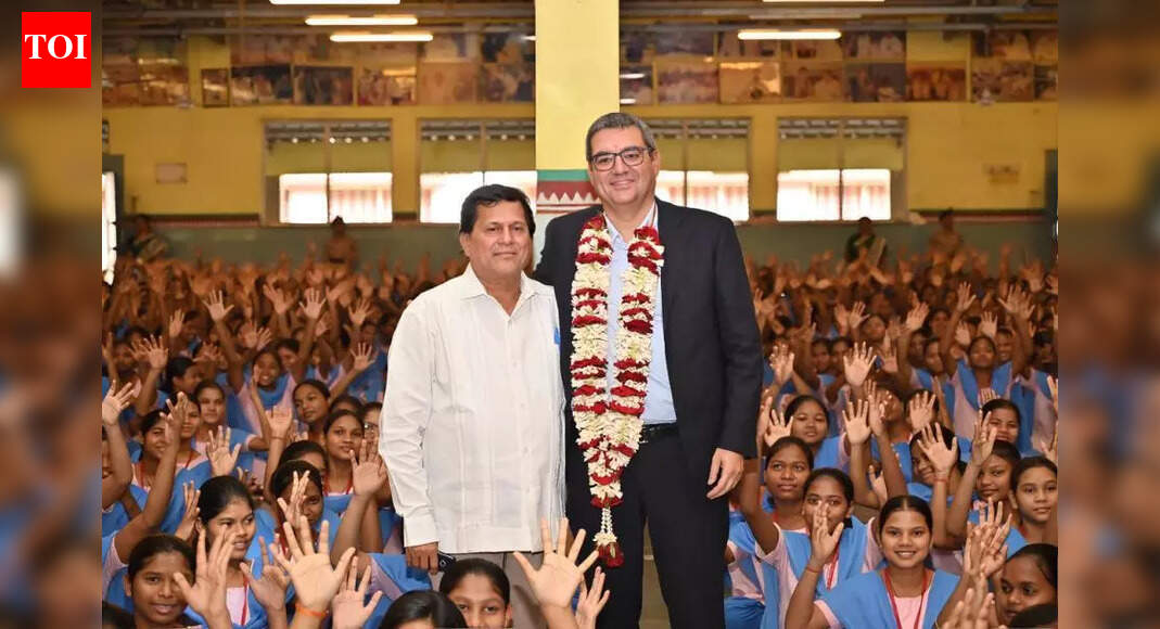 Nemetschek Group CEO Yves Padrines honoured with KISS Lifetime Achievement Award