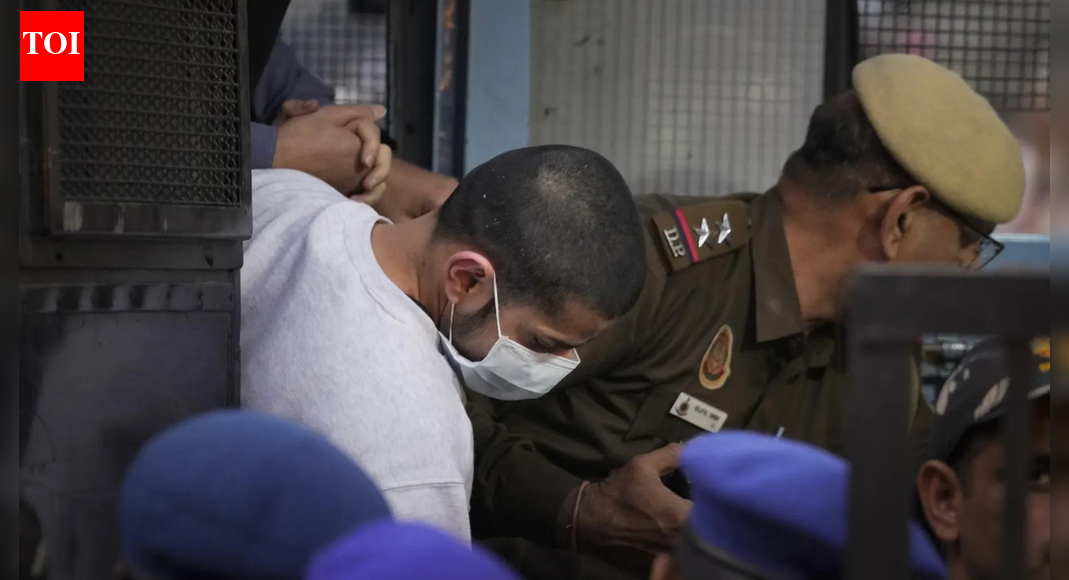 Delhi court extends Anmol’s custody by 7 days: NIA probes Siddique, Moosewala links