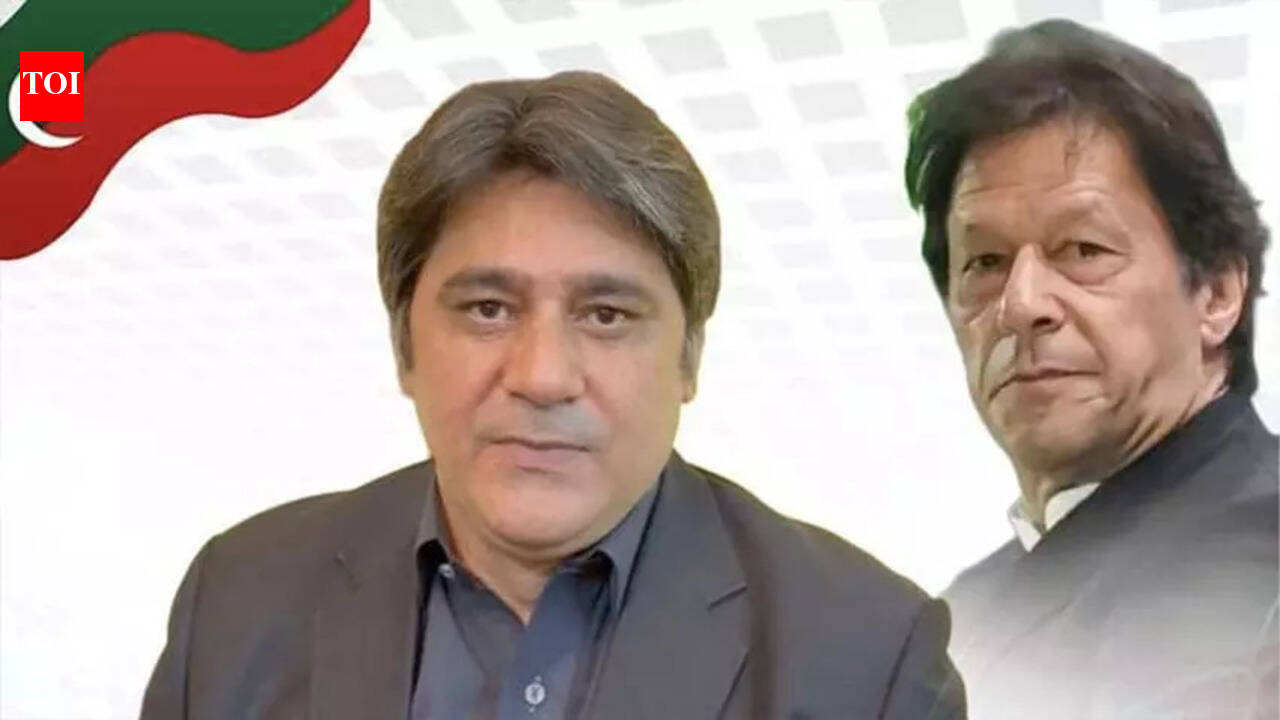 Imran Khan Isolation Sparks Fury As PTI Claims His Photo Could ...