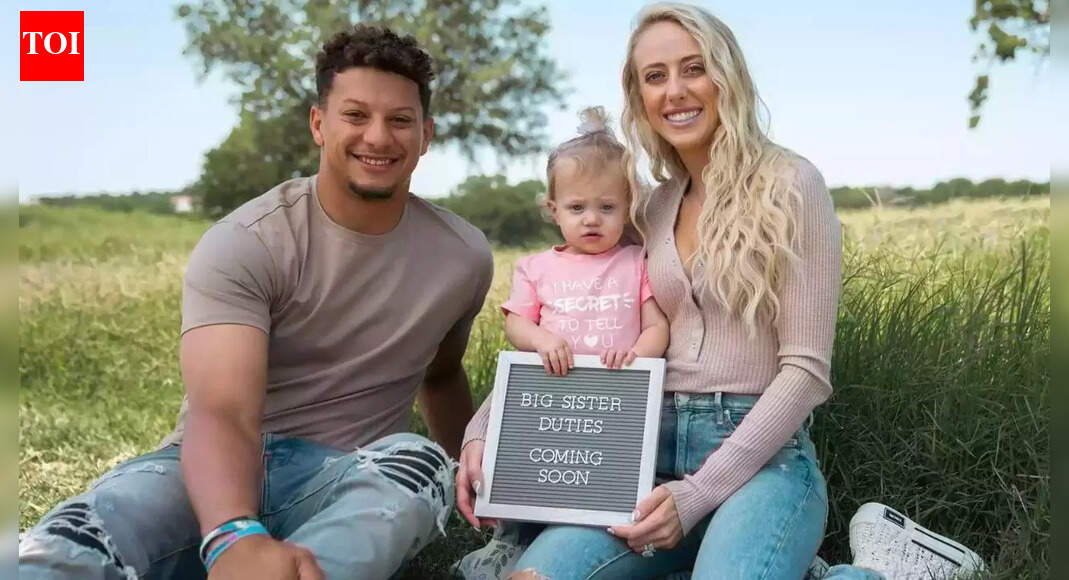 Patrick Mahomes and Brittany share warm Thanksgiving moments as family joy contrasts a tough week for the Chiefs
