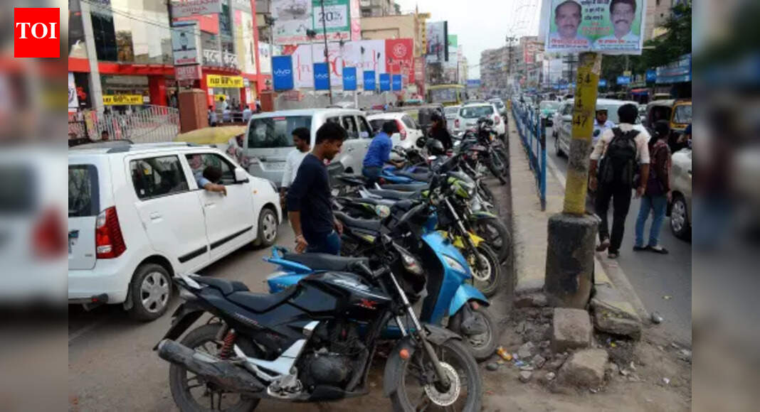 Police to crack down on illegally parked vehicles