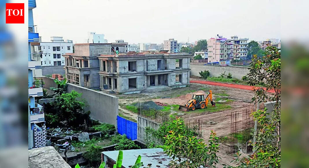 Amid bungalow row, Lalu family likely to shift to Mahuabagh home