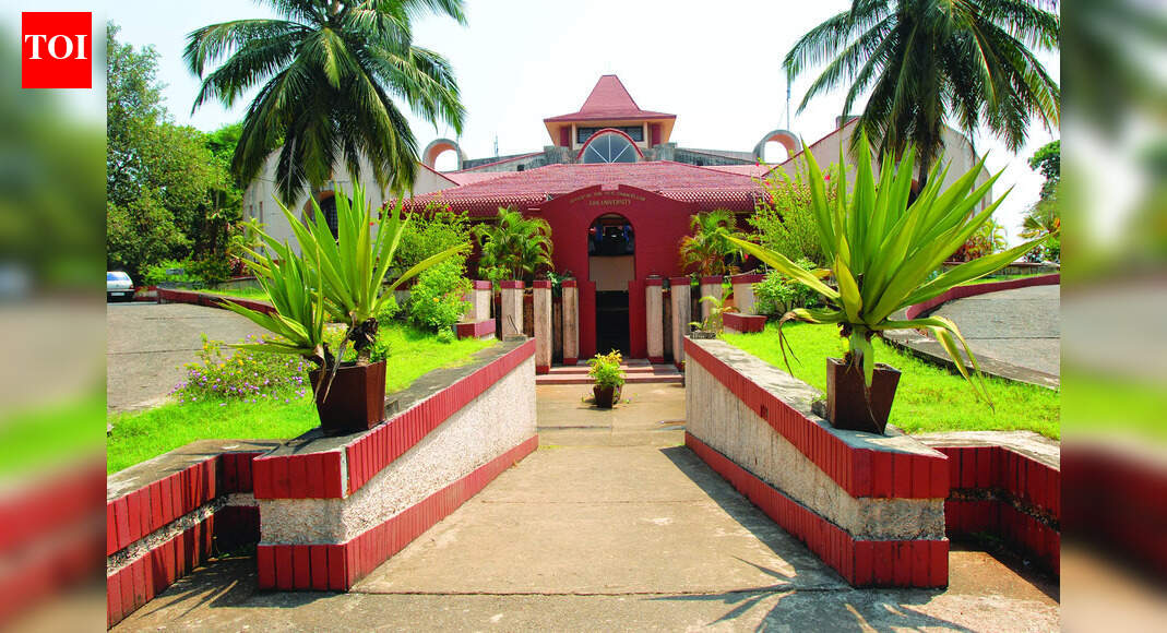Goa University told to share prof’s certificates with RTI applicant