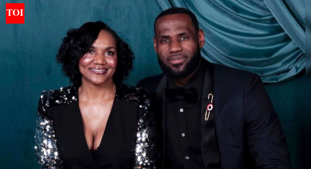 “He’s her little son”: LeBron James’ heartfelt gesture for his mother Gloria James leaves fans teary eyed and emotional