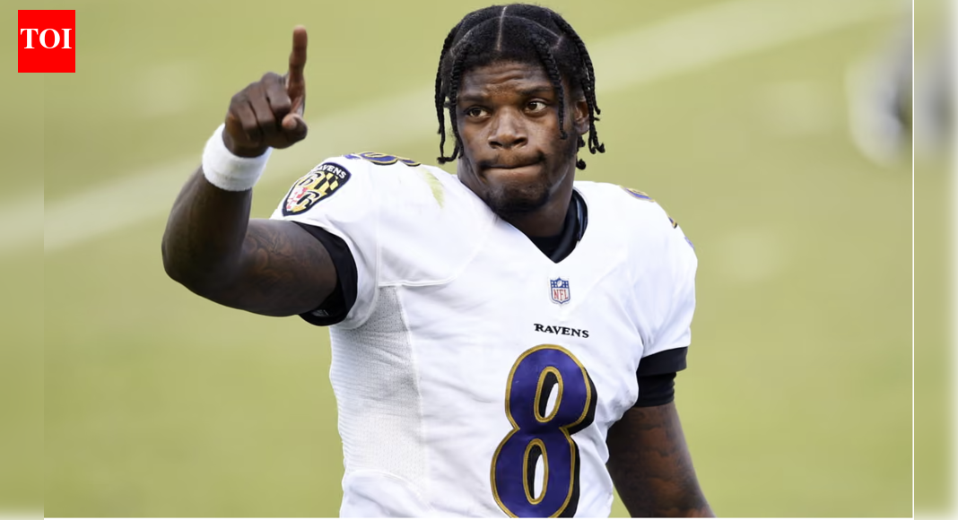 Lamar Jackson drops one-word response to fan calling him overrated and it’s hilarious