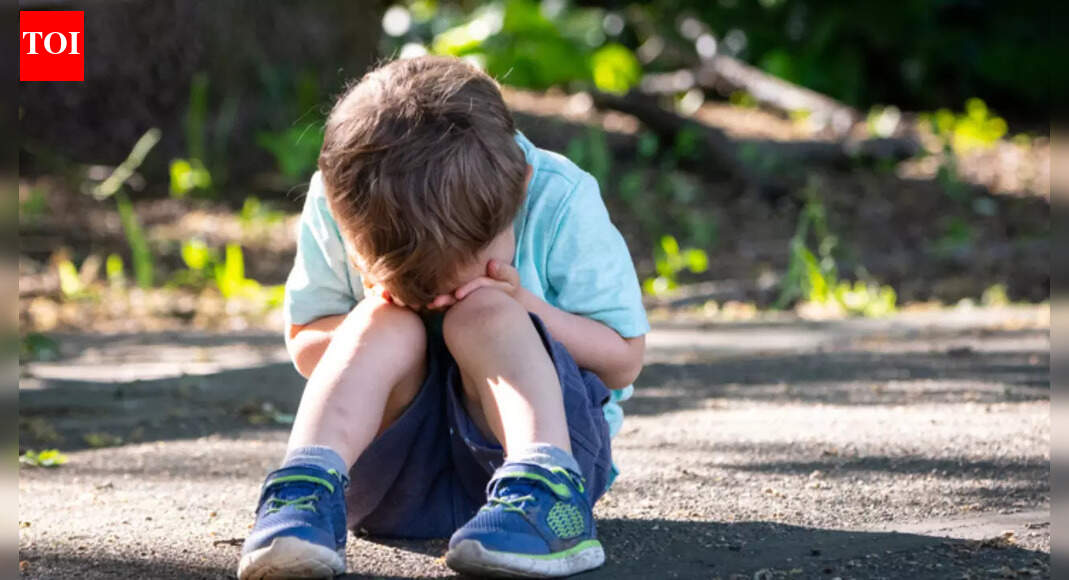 Teen boys and emotional suppression: How parents can break the “boys don’t cry” stigma