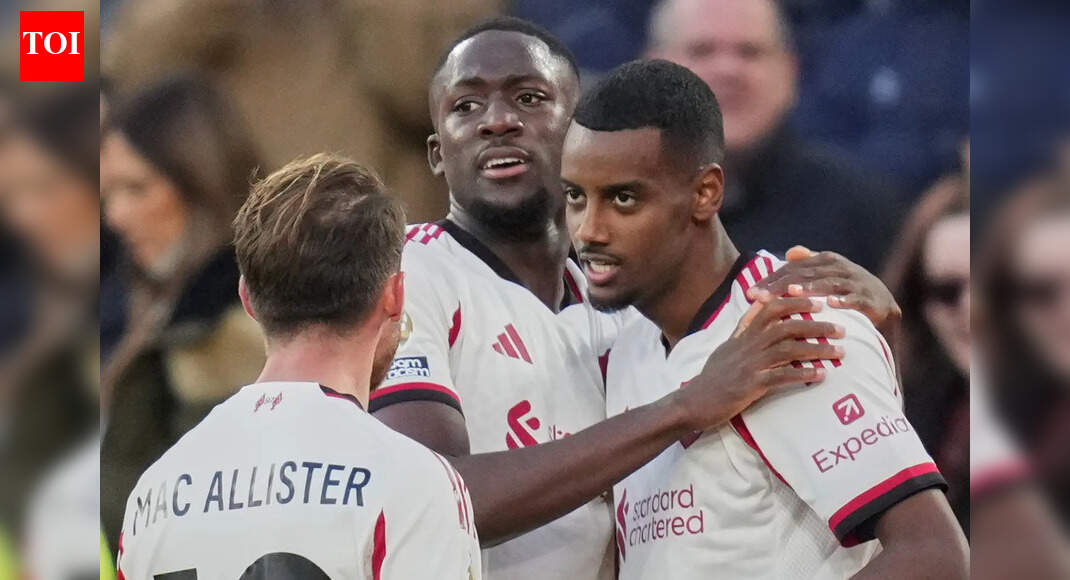 Alexander Isak breaks curse, nets first Premier League goal after record-breaking transfer in Liverpool's 2-0 win against West Ham