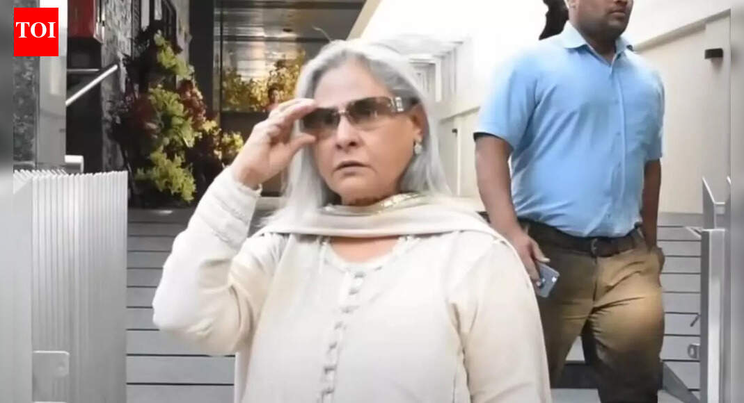 Jaya Bachchan takes a dig at young actors who tip off paparazzi, ‘Agar aapko apna photo nikalvane ke liye camera bulana pade...’