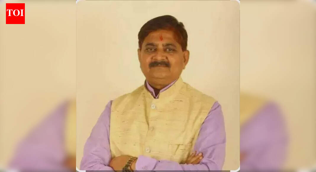 Dhanbad MLA begins stir over stalled works