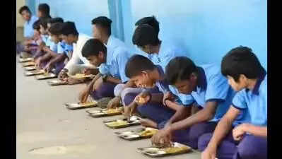 Midday meals arrive in government pre-primary sections too in Karnataka