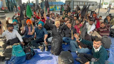 Contractual transport workers resume strike, bus services disrupted in Punjab