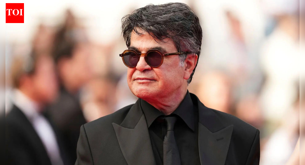 Iran jails filmmaker Jafar Panahi for a year in absentia for anti-govt activities